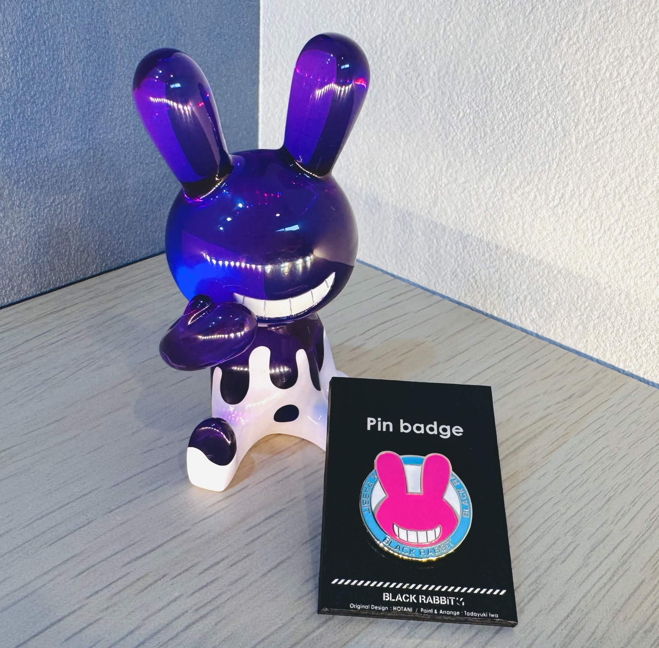 BLACK RABBiT Lavender Float